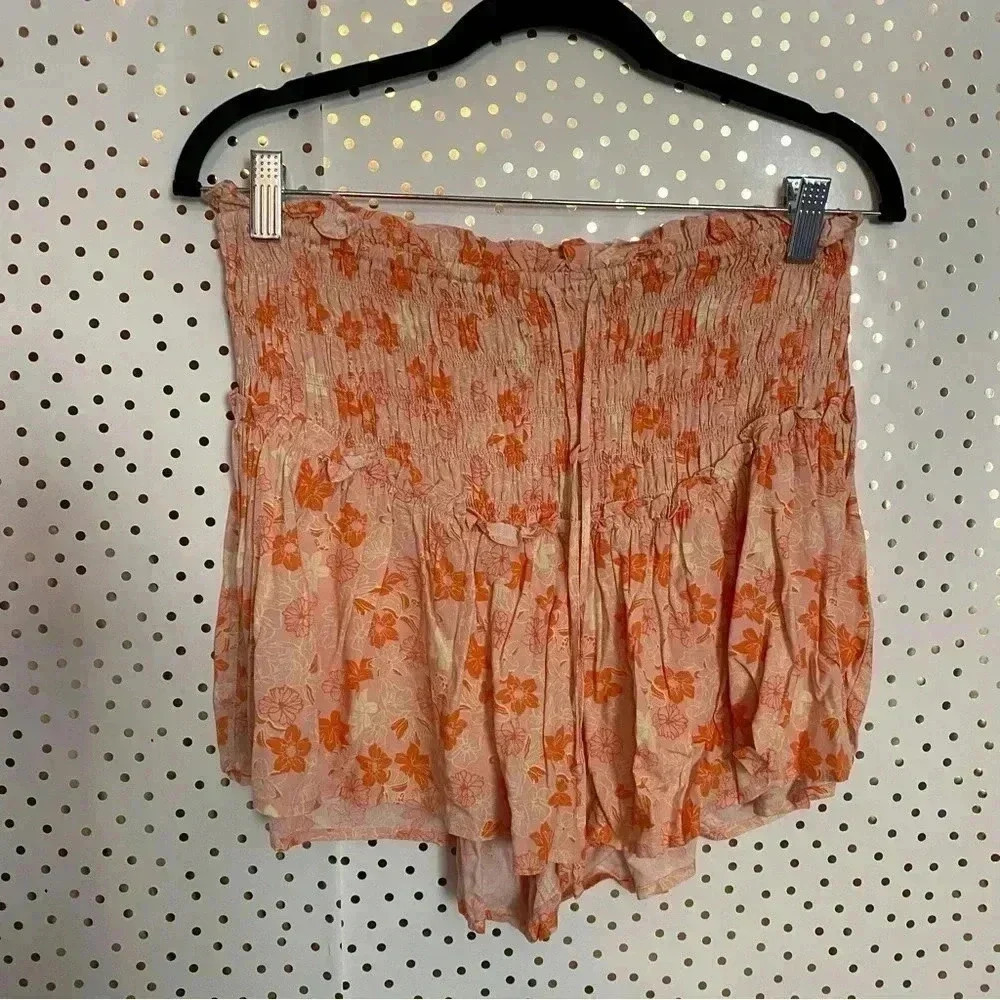 Stolen Hearts Orange Shorts
